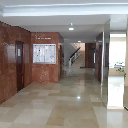 Lindo Estudio En Centro De 아파트 토레몰리노스